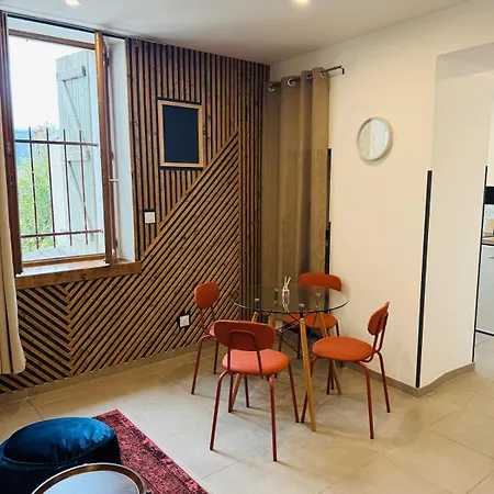 Magnifique 2 Pieces En Plein Centre Avec Parking Aix-les-Bains