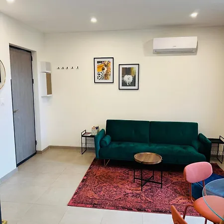 Magnifique 2 Pieces En Plein Centre Avec Parking Apartamento *
