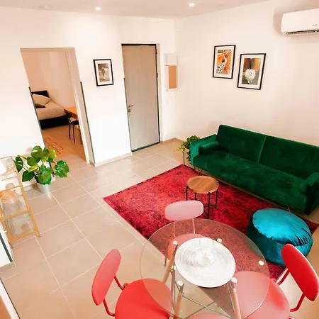 Magnifique 2 Pieces En Plein Centre Avec Parking Apartamento *
