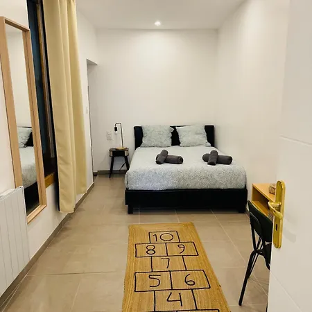 Apartment Magnifique 2 Pieces En Plein Centre Avec Parking *